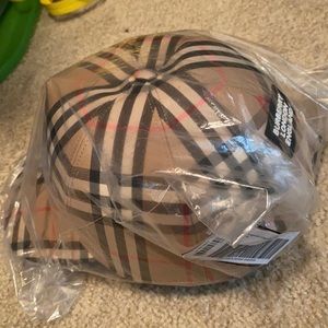 Burberry truck Hat